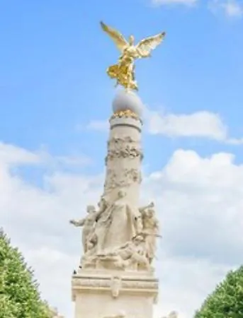 L'ange Au Sourire * Reims